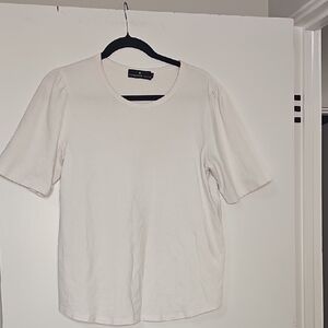 Pomander Place Cream Short Sleeve Top